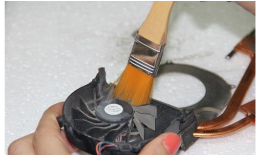 筆記本風(fēng)扇噪音過大怎么降低